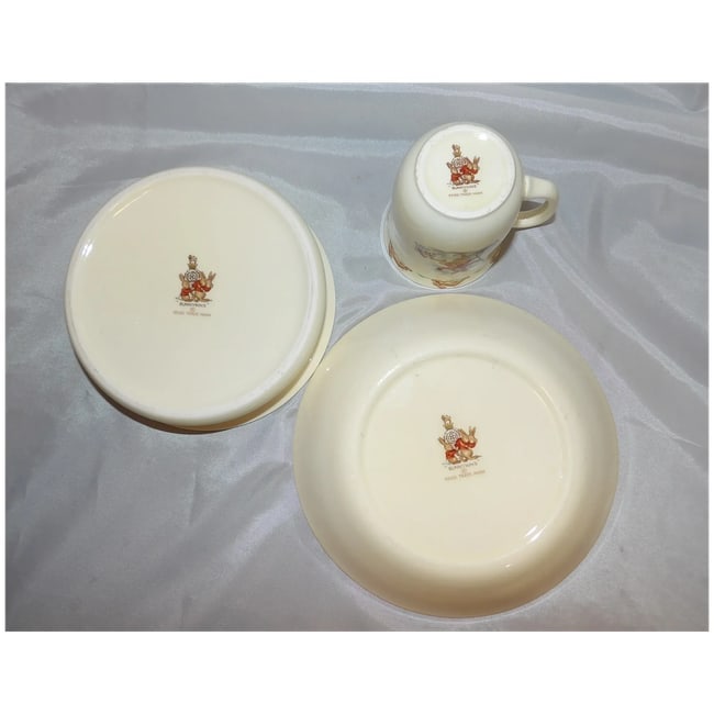 Vintage Royal Daulton Bunnykins Set - 3