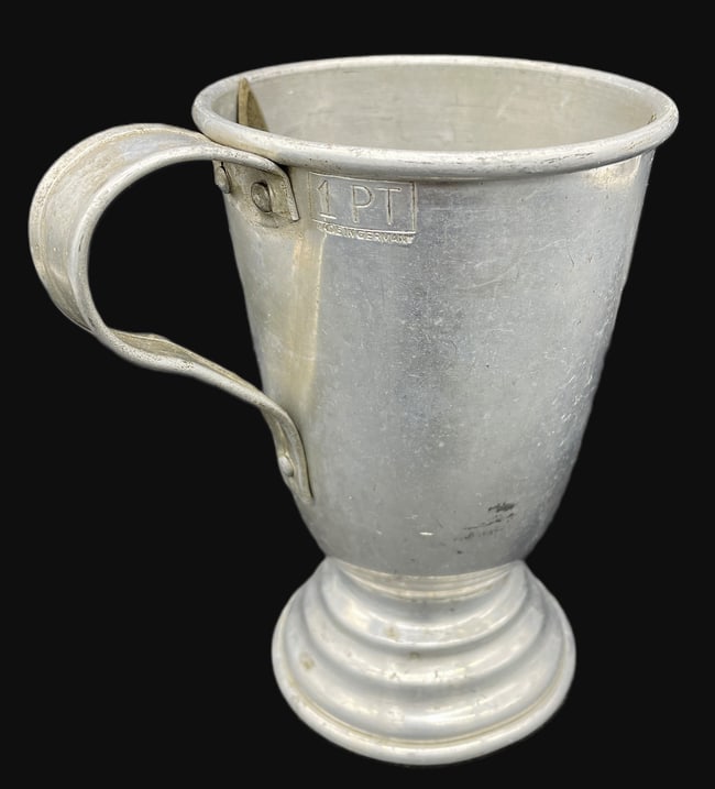 Antique Soda Fountain Ice Cream Mold: Date/Period: approx 1930-40's Dimension: approx: 5.5" tall, 3.5" diameter or 5" including hasndle Material: metal Additional Information: Antique Soda Fountain Metal Ice Cream Mold Pint size. Made in 