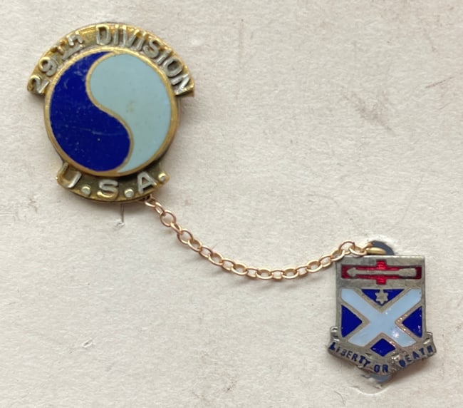 WWII Era 29th Division 176th Inf Sterling Sweetheart Double Pin On Orig Card - 3