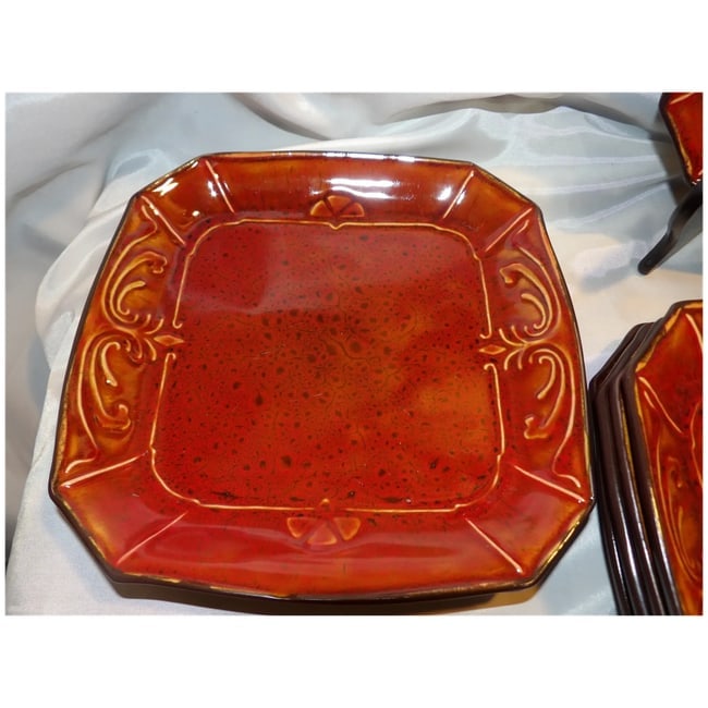 Reba Harmony Victorian Scroll 7 Red 10 1/2" Dinner Plates - 7