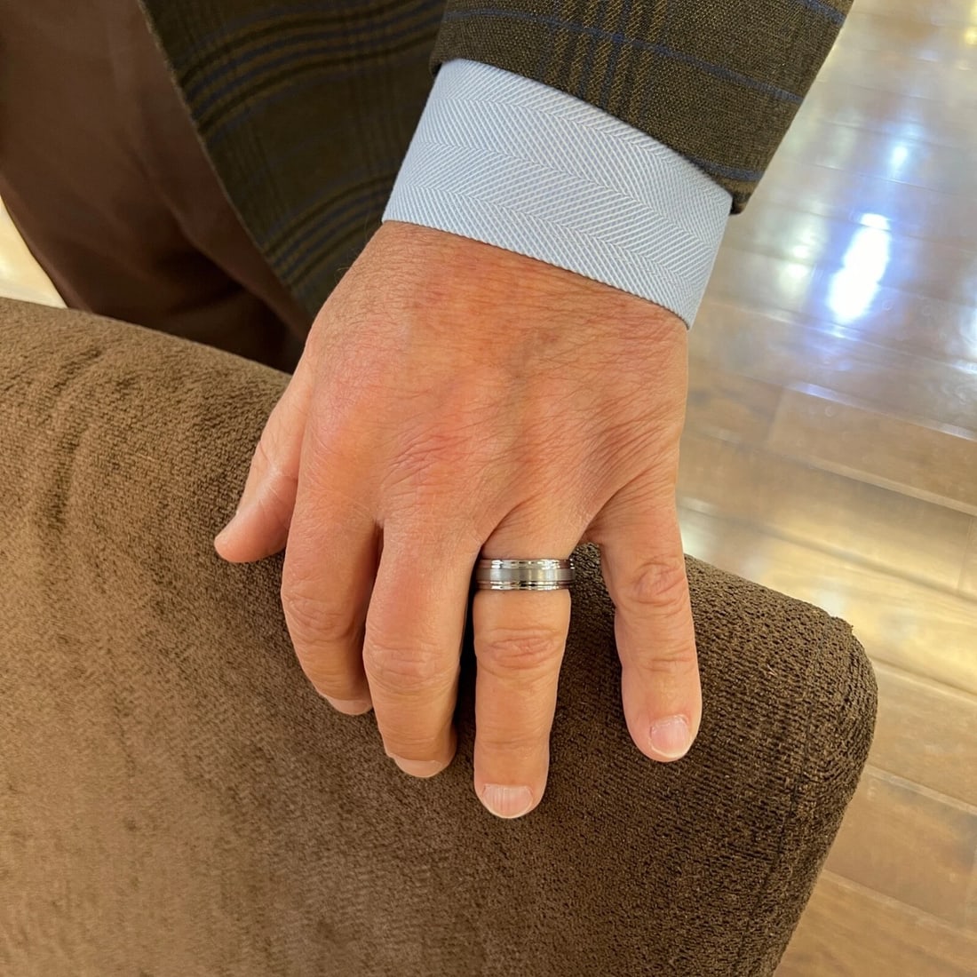 Men's Wide Grey Satin Center Grooved Edge Wedding Band Ring Tantalum, Size 10 - 2