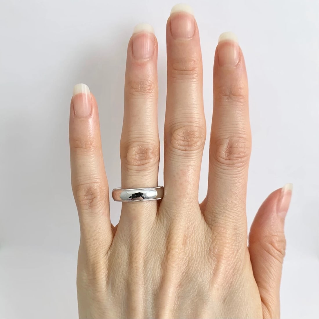 Men's Plain Milgrain Wedding Band Ring 14K White Gold, Size 9, 5 mm, 5.90 Grams - 2