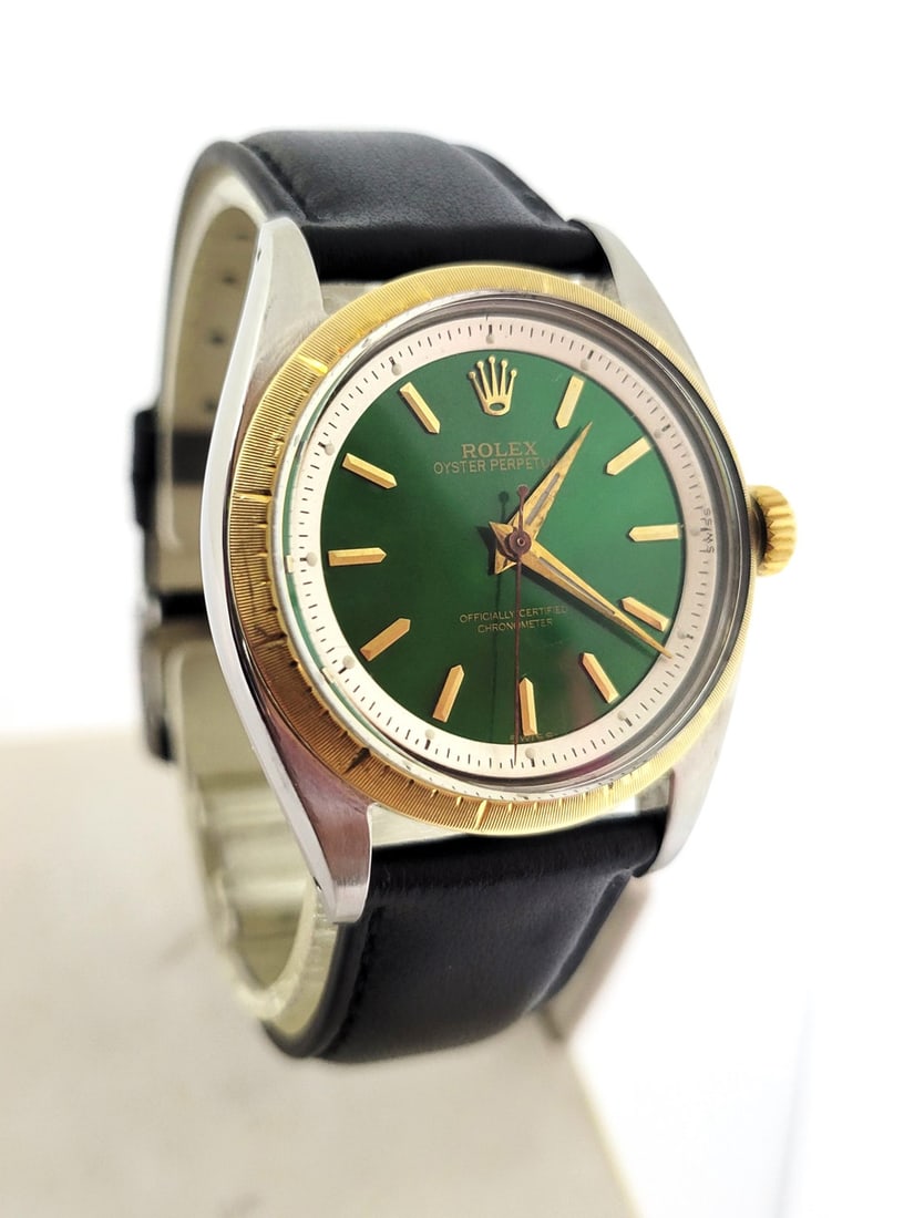 Vintage Steel/18K Men's ROLEX OYSTER PERPETUAL Automatic Watch c.1959 Ref 6582: Vintage Steel/18K Men's ROLEX OYSTER PERPETUAL Automatic Watch c.1959 Ref 6582* EXLNT ? This Men's Rolex watch is Swiss-made Great present for someone you love or yourself! Great present for vintage c