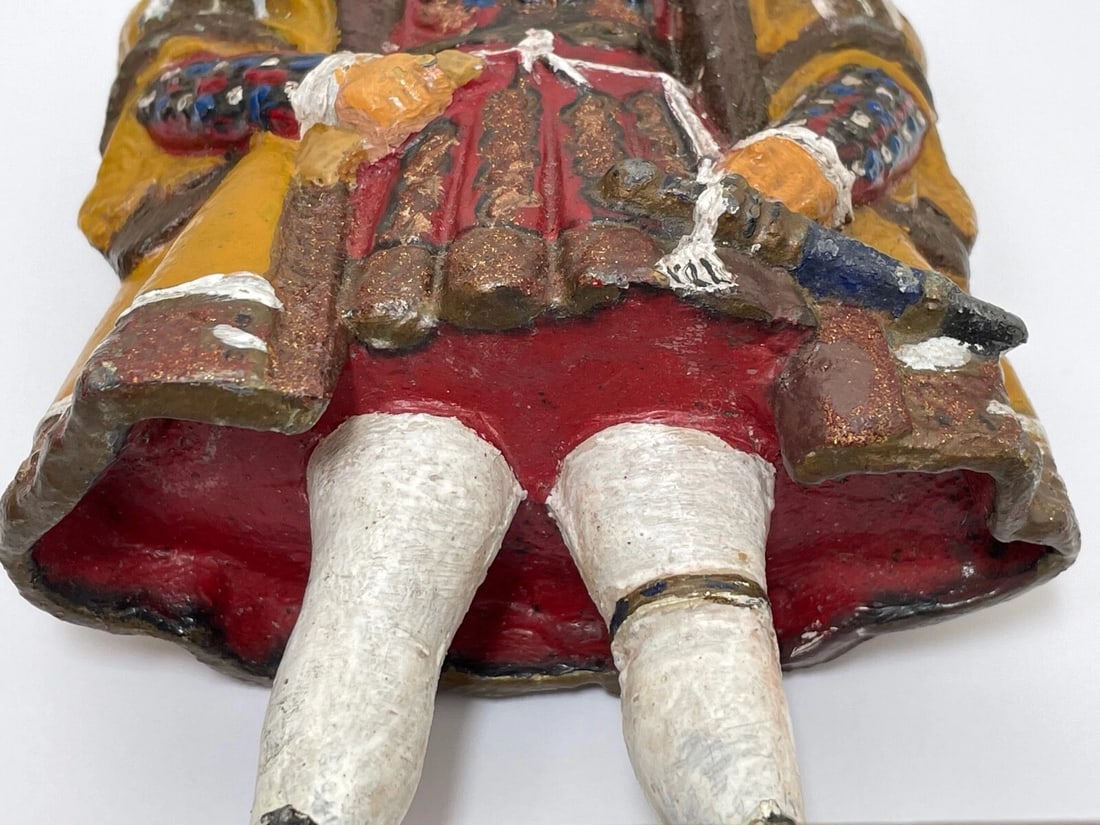 Historic Hand Painted Lead Figure of Tudor English King Henry VIII Sculpture - 10