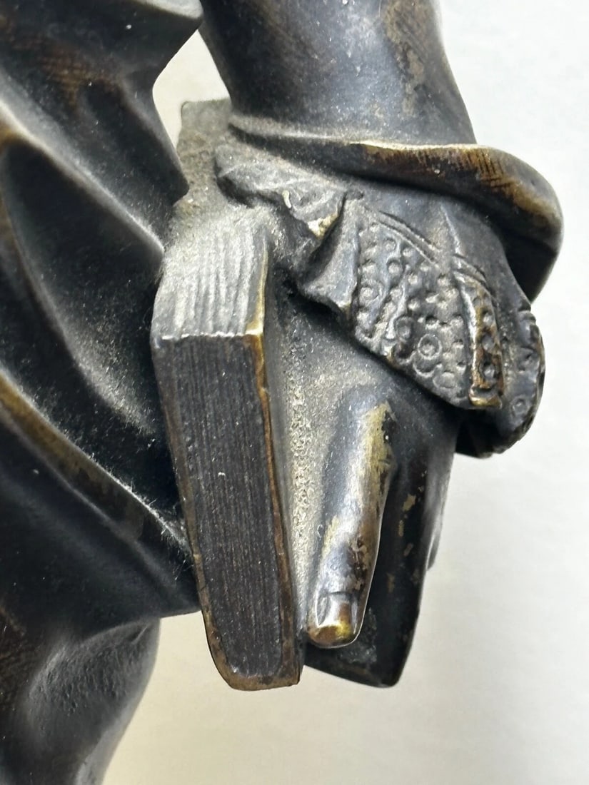 Pair Victorian Bronzes Novelist Poets Lord Byron and Sir Walter Scott Sculptures - 14