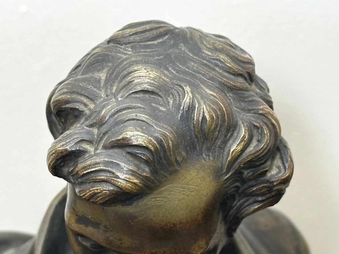 Pair Victorian Bronzes Novelist Poets Lord Byron and Sir Walter Scott Sculptures - 15