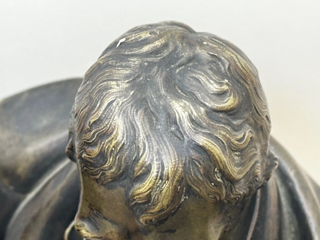 Pair Victorian Bronzes Novelist Poets Lord Byron and Sir Walter Scott Sculptures - 16
