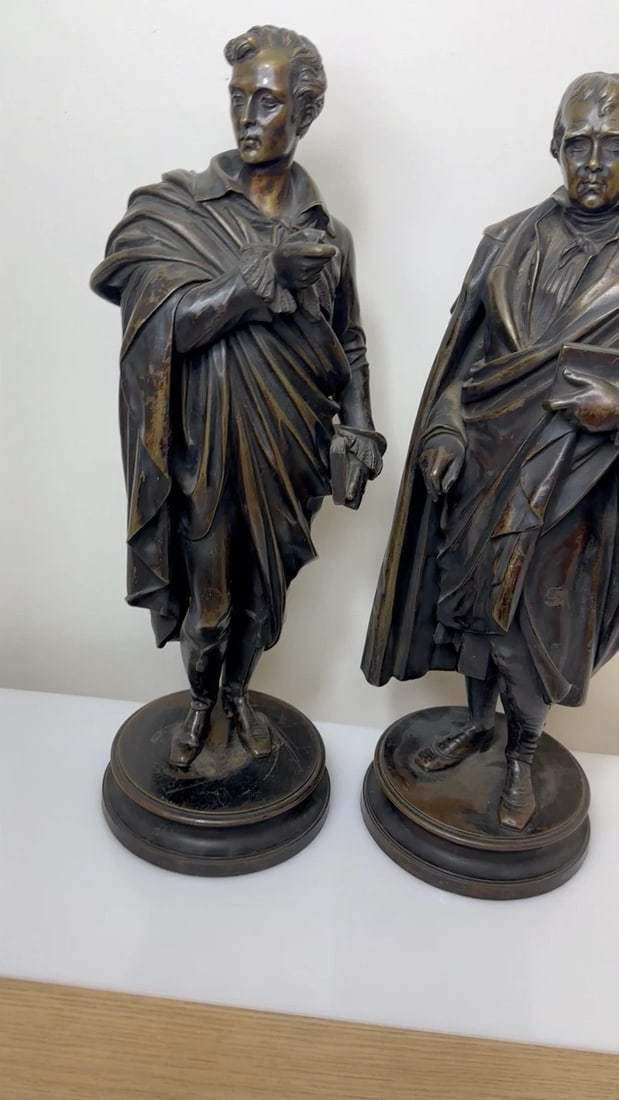 Pair Victorian Bronzes Novelist Poets Lord Byron and Sir Walter Scott Sculptures - 2