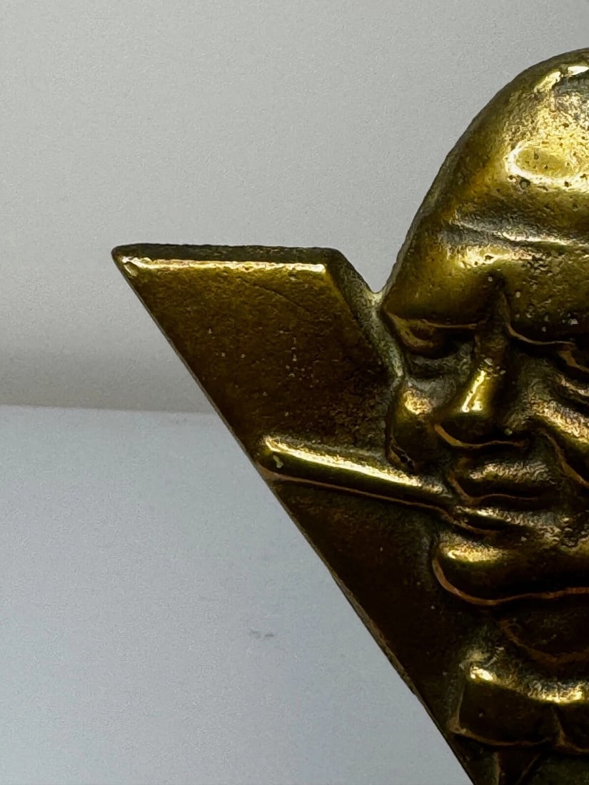 Historic WW2 Small Winston Churchill V For Victory Bronze Car Mascot Sculpture - 10