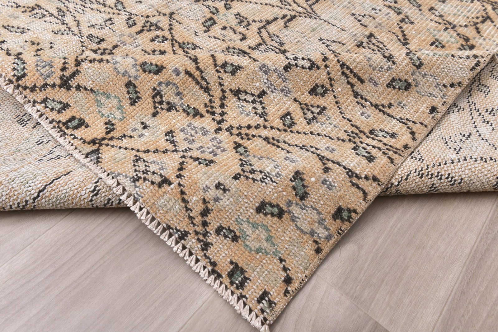 5'10'' x 9'4'' Turkish Vintage Runner Rug - 242465 - 11