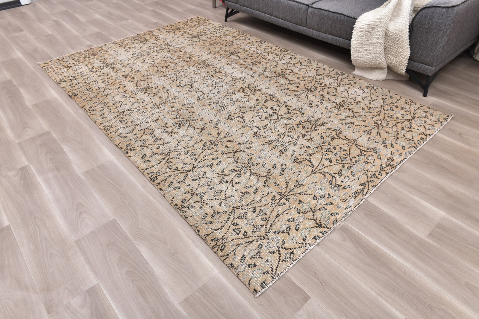 5'10'' x 9'4'' Turkish Vintage Runner Rug - 242465 - 2