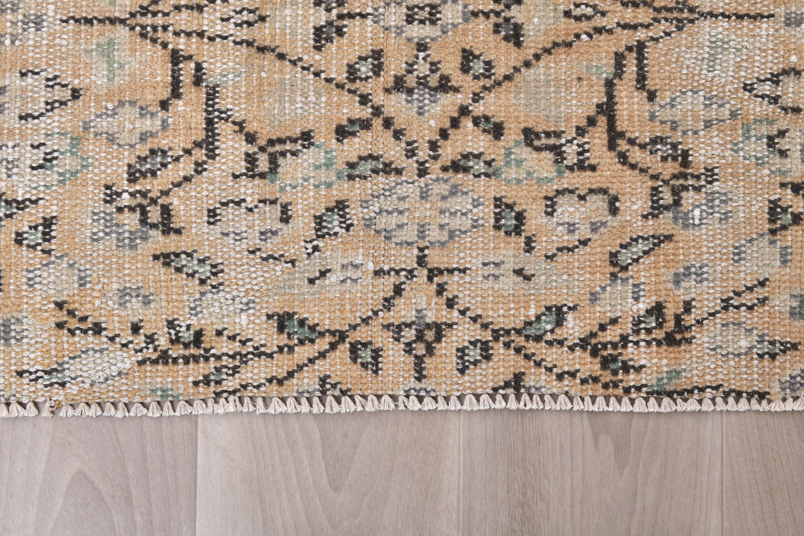 5'10'' x 9'4'' Turkish Vintage Runner Rug - 242465 - 8