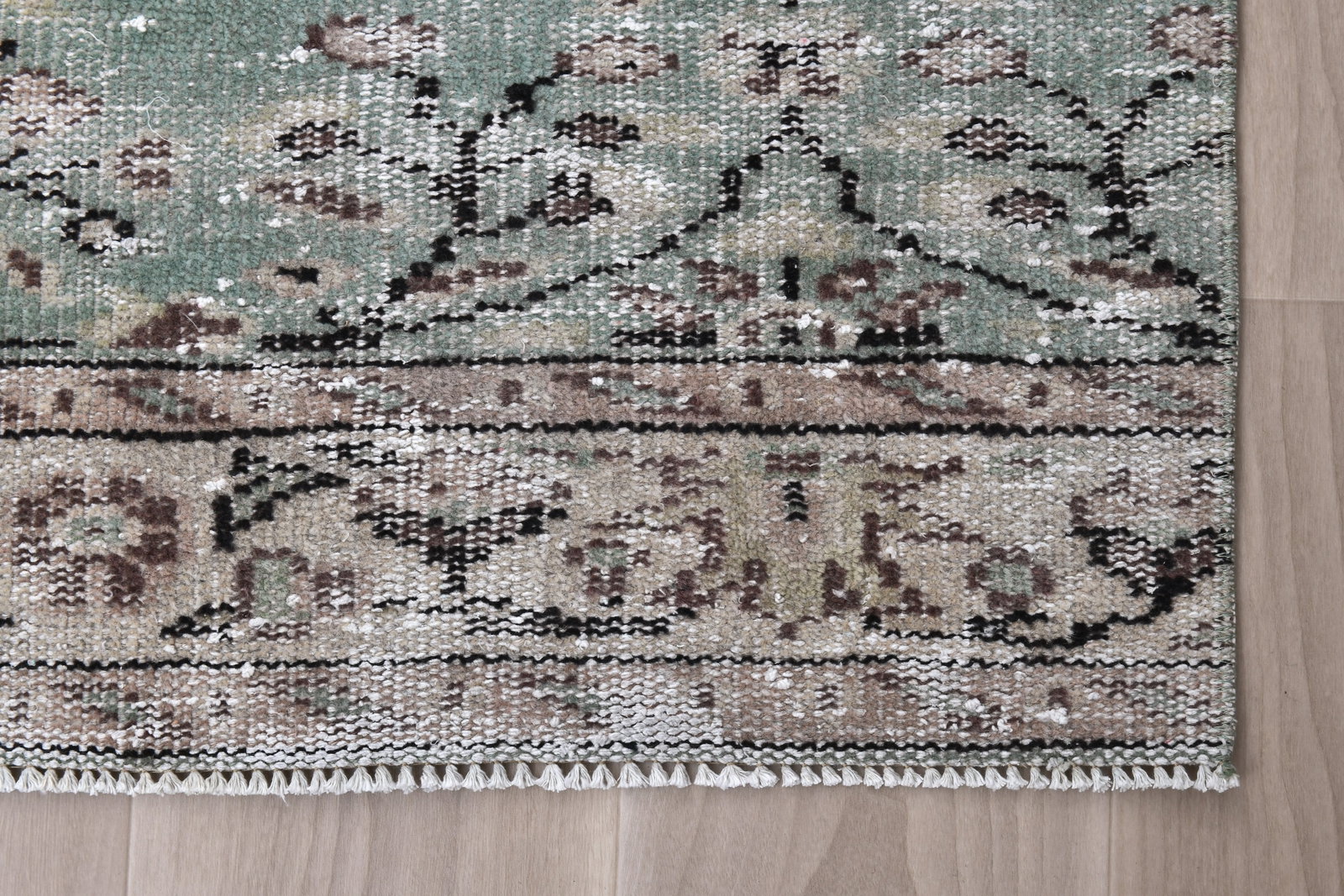 2'9'' x 9'3'' Vintage Wool Runner Rug - 242319 - 10