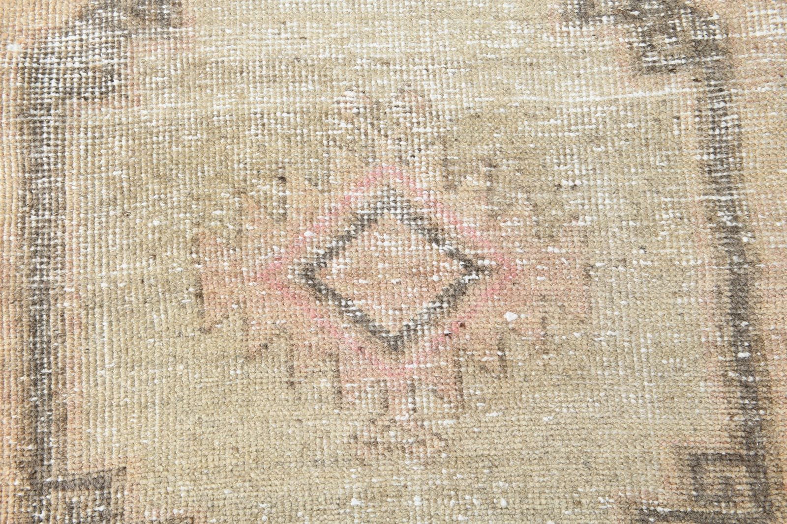 2'9'' x 10'4'' Handmade Vintage Wool Rug - 17981 - 7