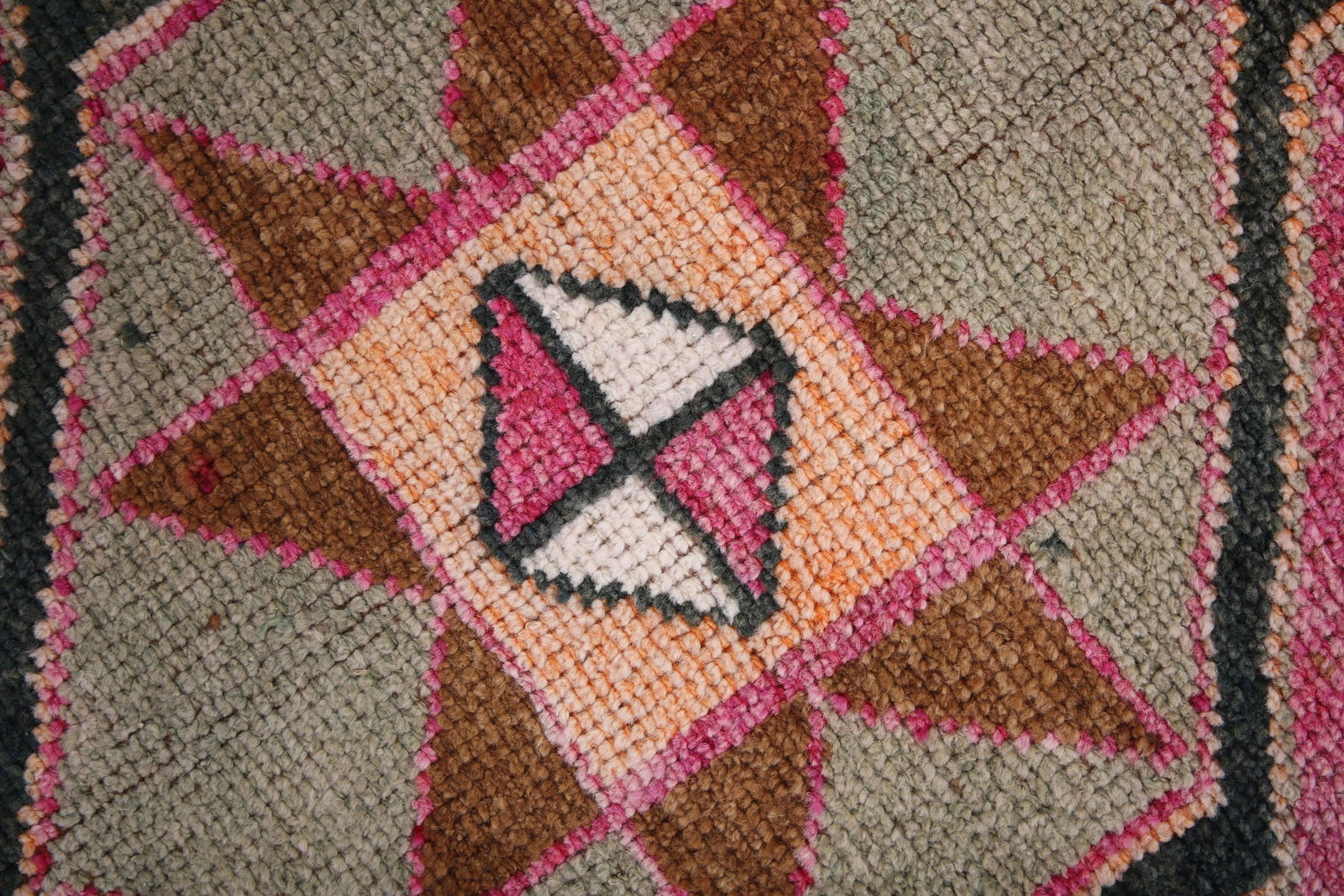 3'4'' x 11'6'' Vintage Wool Runner Rug - 18486 - 7