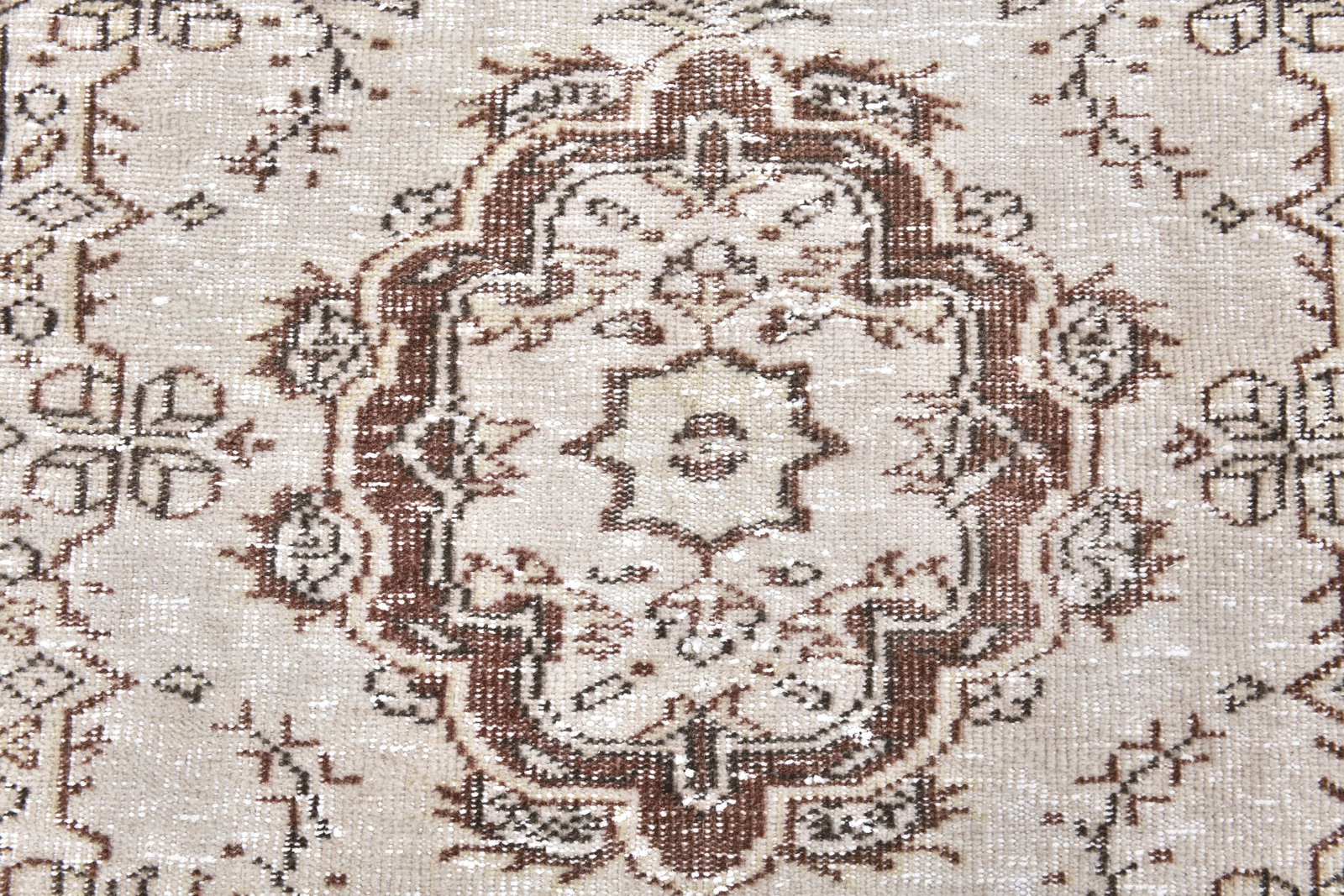 4'11'' x 8'2'' Handmade Vintage Wool Rug - 242310 - 5