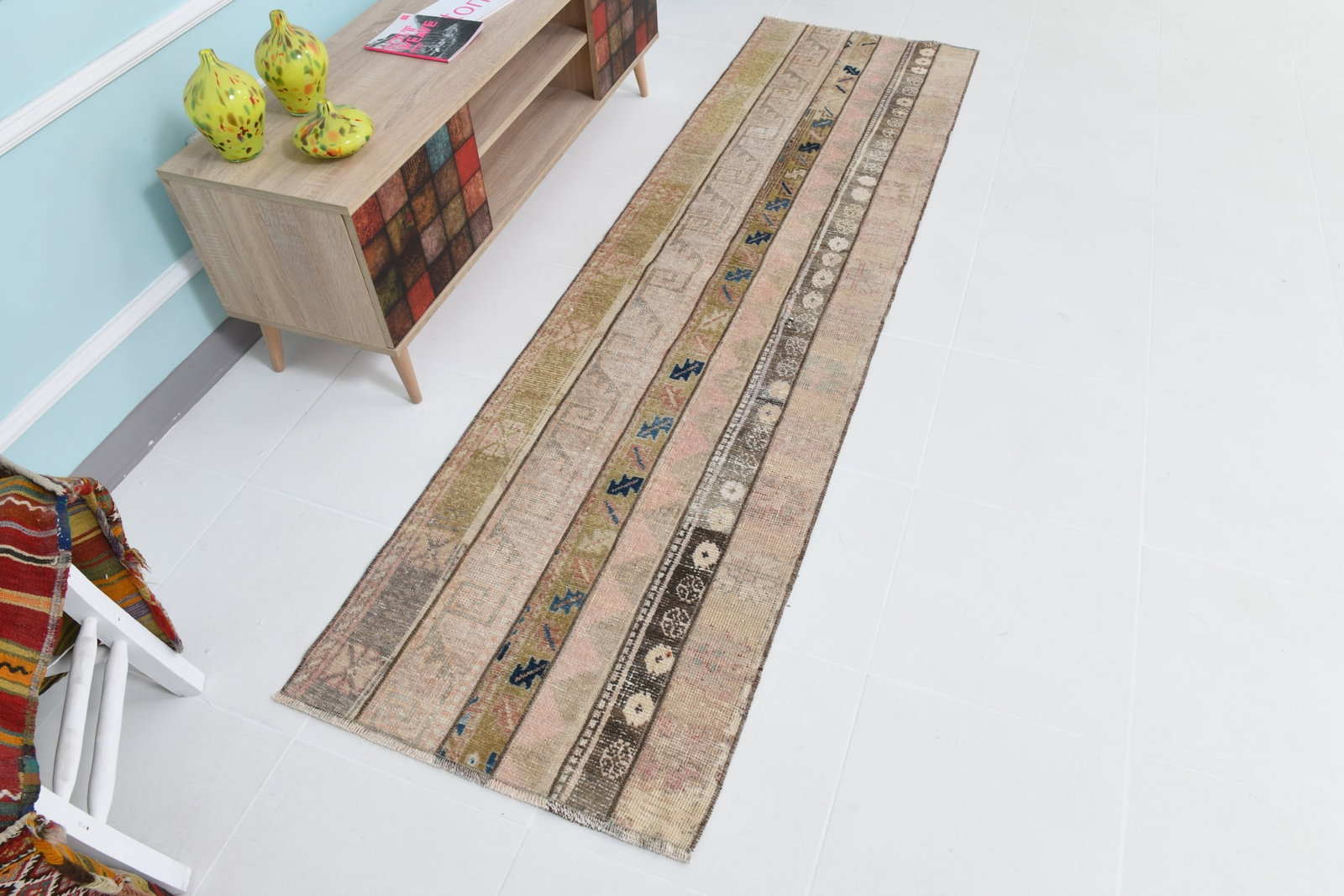 2'3'' x 8'5'' Turkish Vintage Runner Rug - 21361 - 4