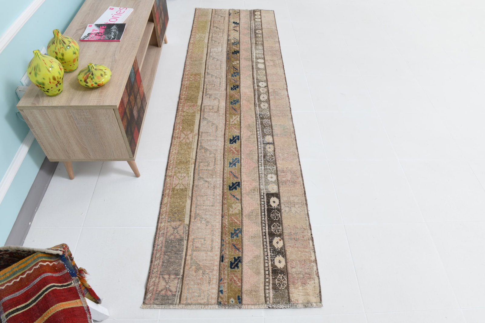2'3'' x 8'5'' Turkish Vintage Runner Rug - 21361 - 5