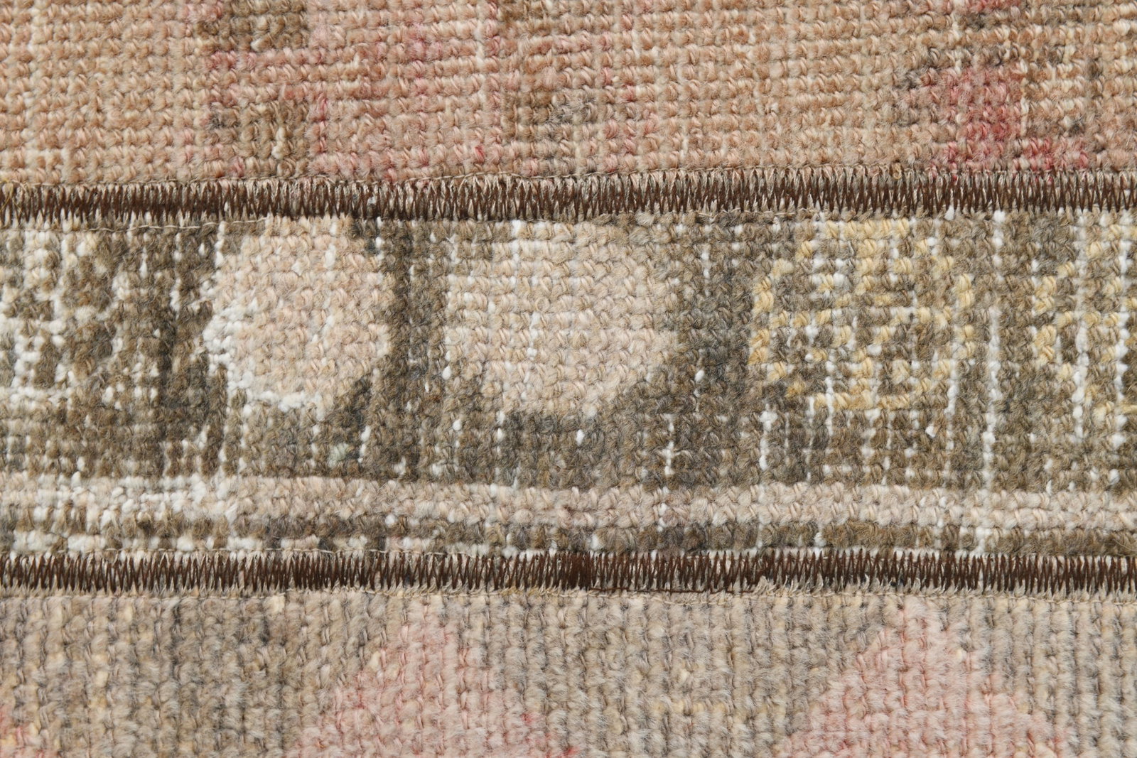 2'3'' x 8'5'' Turkish Vintage Runner Rug - 21361 - 8