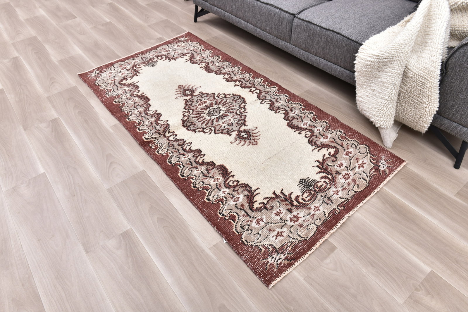 3'1'' x 6'3'' Turkish Vintage Runner Rug - 242318 - 2