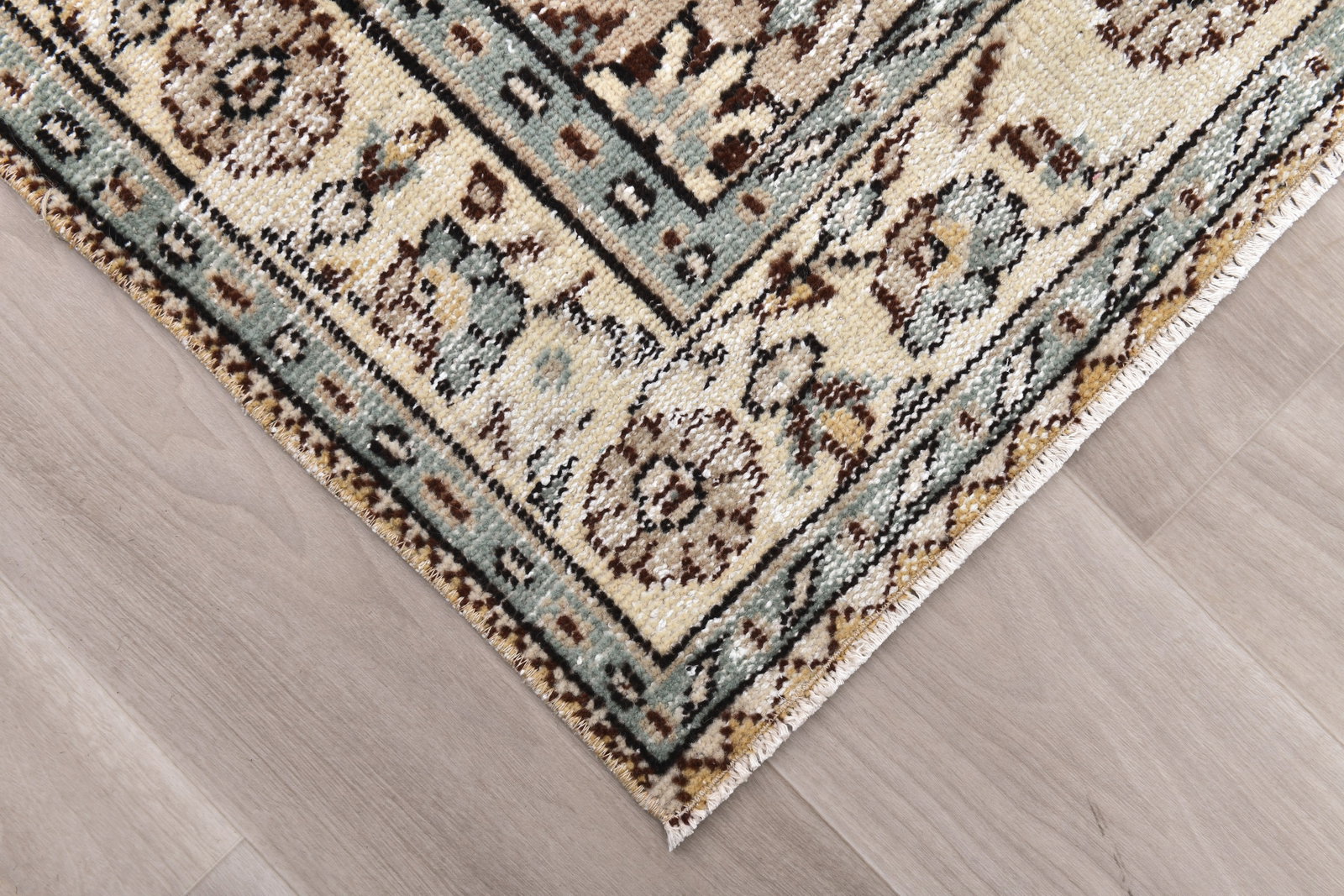 5'6'' x 8'9'' Turkish Vintage Runner Rug - 242328 - 7