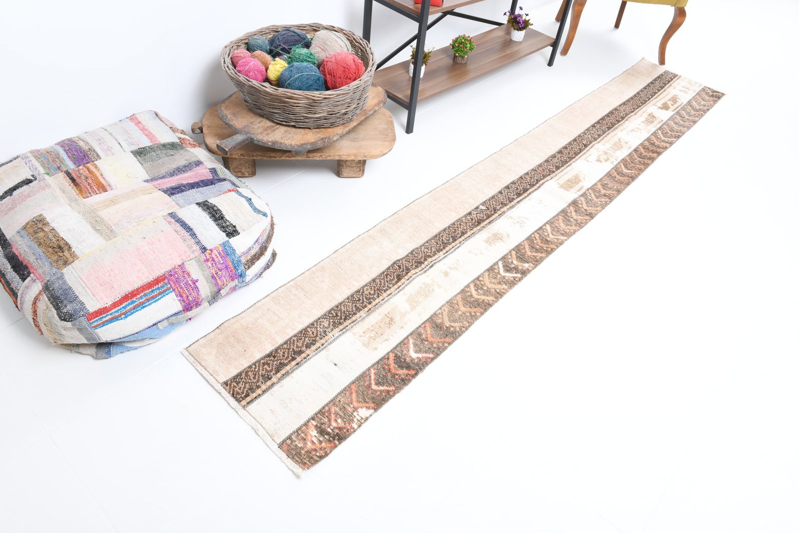 1'8'' x 10'2'' Turkish Vintage Runner Rug - 17400 - 4
