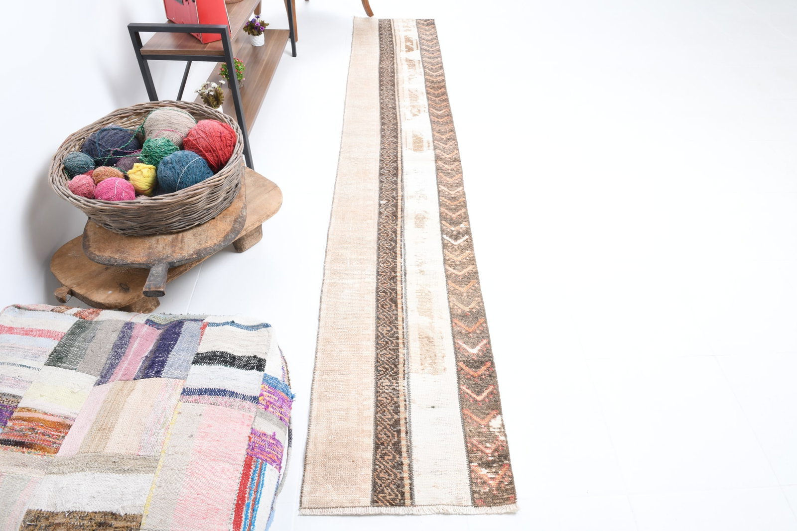 1'8'' x 10'2'' Turkish Vintage Runner Rug - 17400 - 5