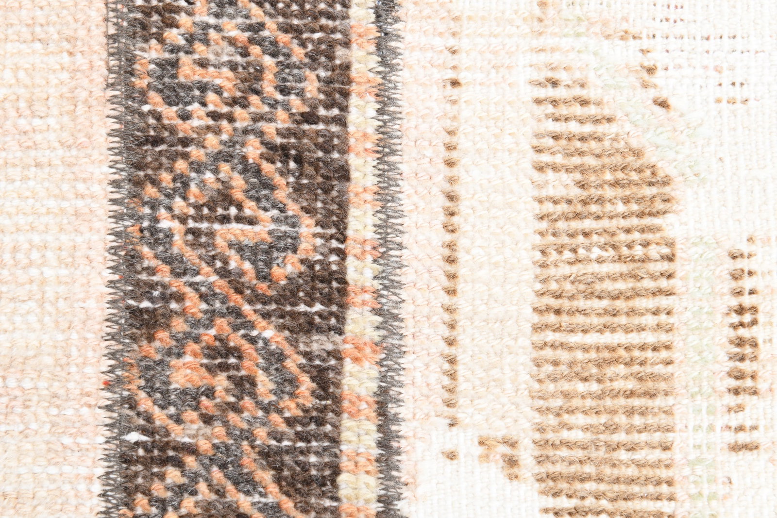 1'8'' x 10'2'' Turkish Vintage Runner Rug - 17400 - 7