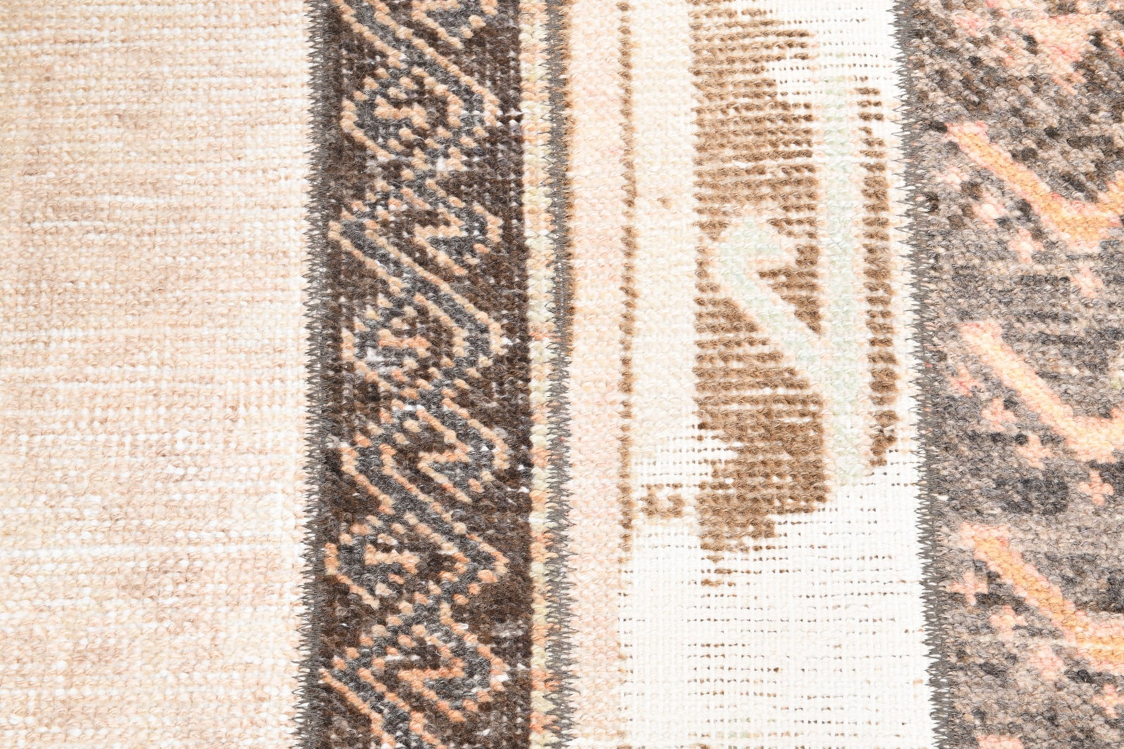1'8'' x 10'2'' Turkish Vintage Runner Rug - 17400 - 9