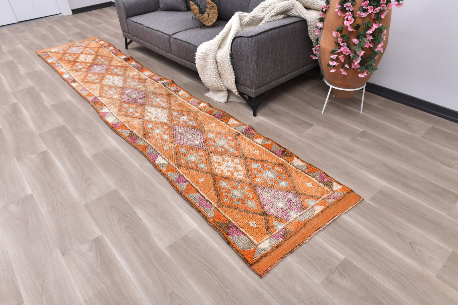 2'5'' x 13'3'' Handmade Vintage Wool Rug - 242509 - 2