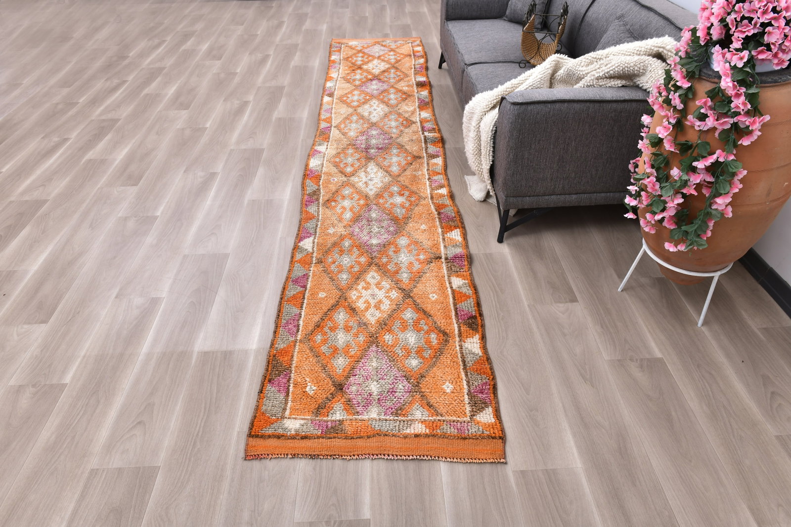 2'5'' x 13'3'' Handmade Vintage Wool Rug - 242509 - 3