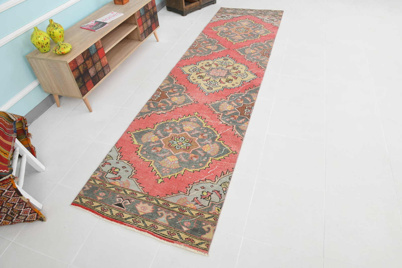 2'10'' x 11'0'' Handmade Vintage Wool Rug - 20755 - 4