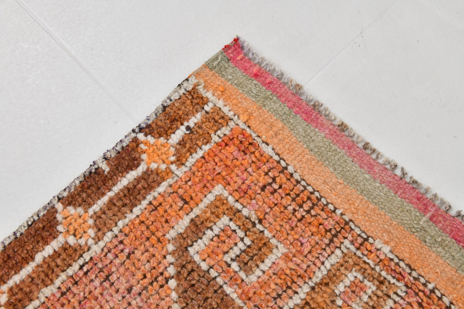 2'9'' x 9'10'' Unique Handmade Vintage Rug - 22000 - 10