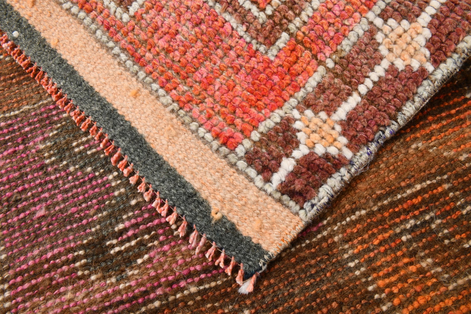 2'9'' x 9'10'' Unique Handmade Vintage Rug - 22000 - 16