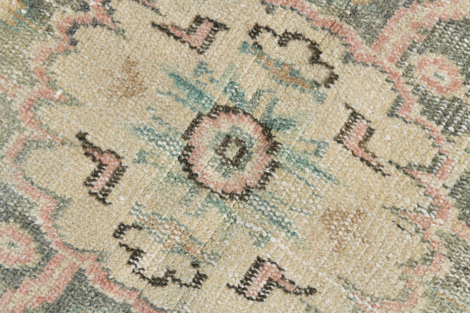 5'9'' x 8'11'' Vintage Wool Runner Rug - 20724 - 7