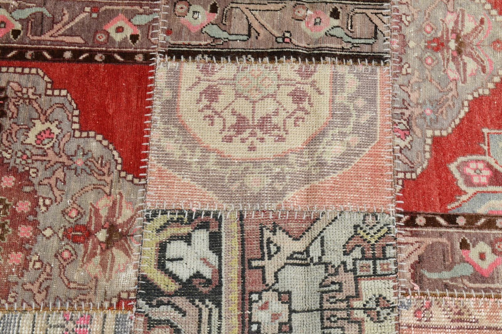 6'8'' x 10'0'' Handmade Vintage Wool Patchwork Rug - 22515 - 7