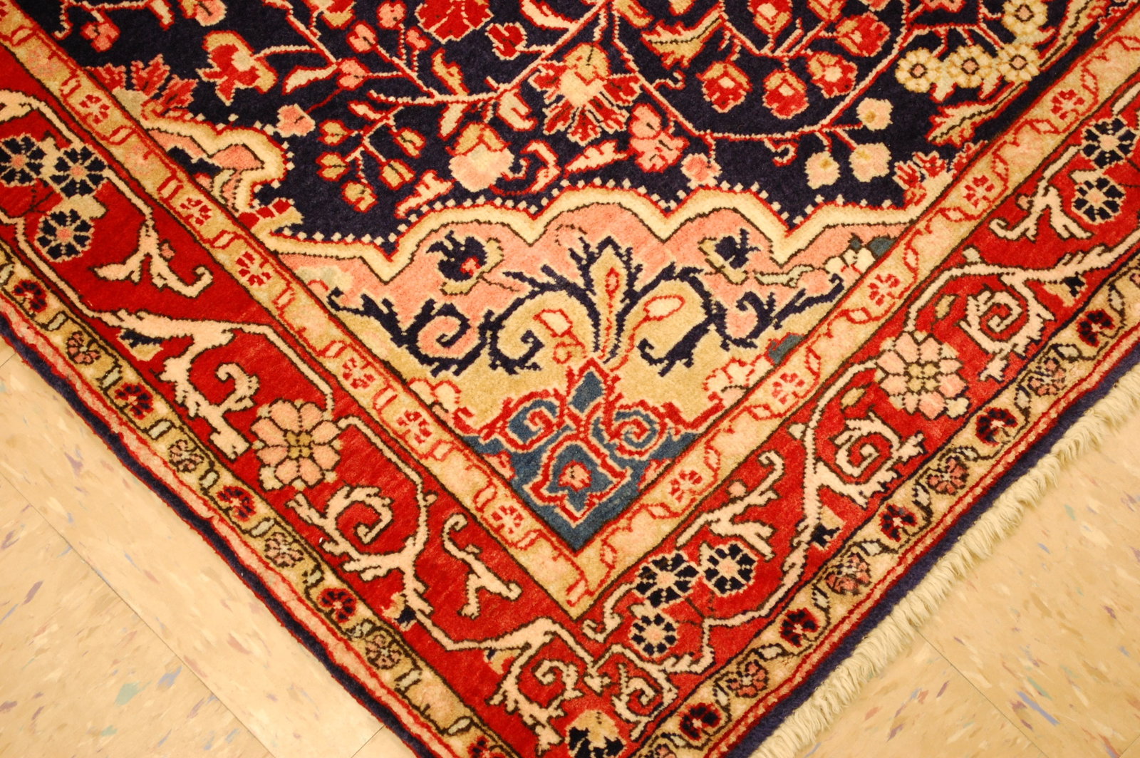PERSIAN SARUK RUG 3' 6" x 5' 6" - 7