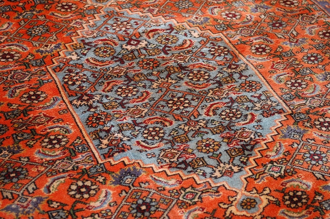 PERSIAN BIJAR RUG 3' 8" x 5' 4" - 7