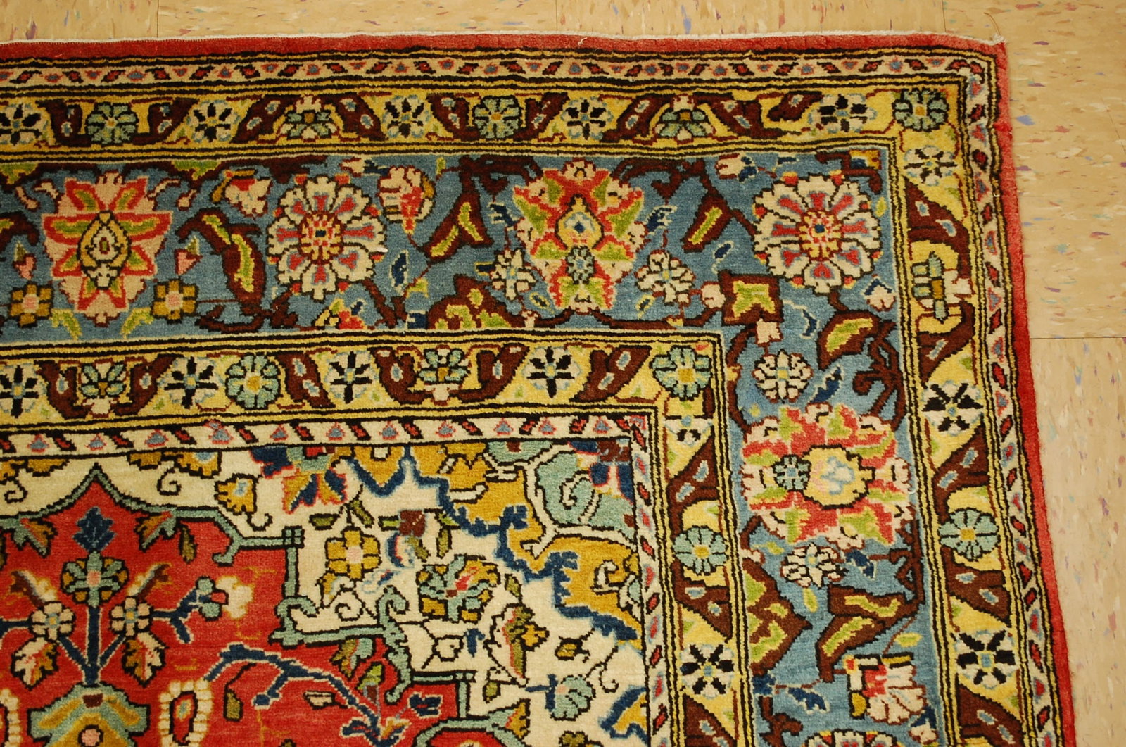 PERSIAN QOME RUG 4' 7" x 6'4" - 5