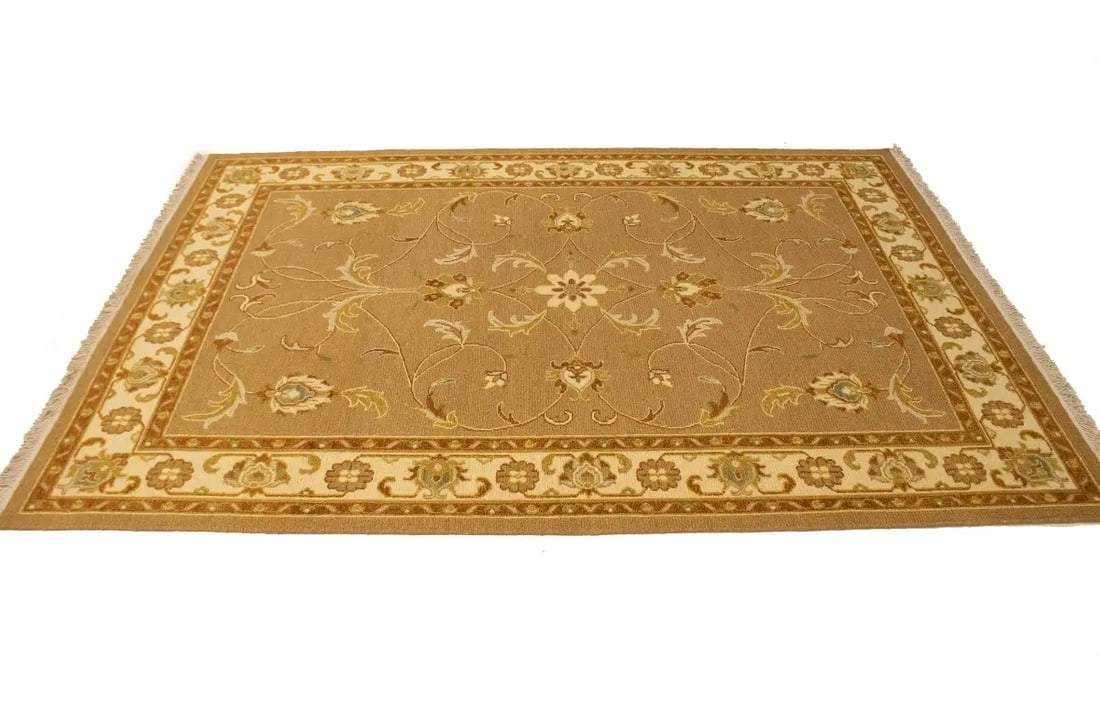 Khaki Floral 6X8 Sumak Oriental Rug - 6