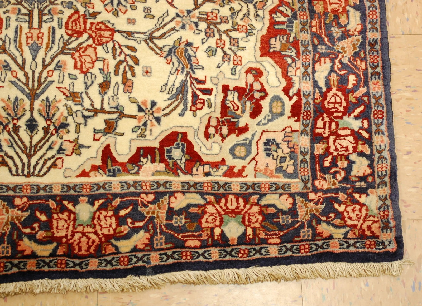 PERSIAN BIJAR RUG 3'8" x 4' 4".. - 2