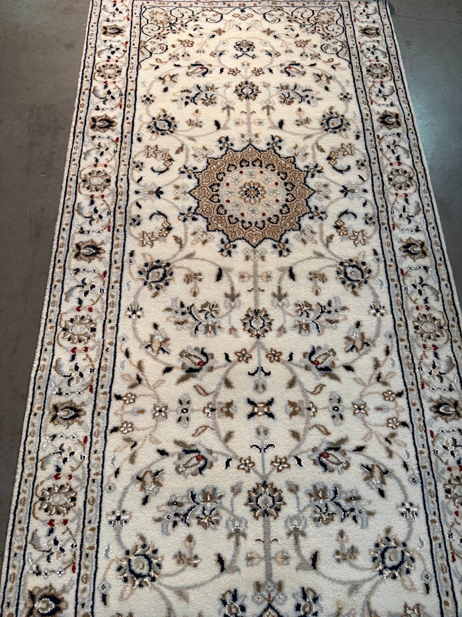 Fine Silk and wool Runner 2.8x8 - 3