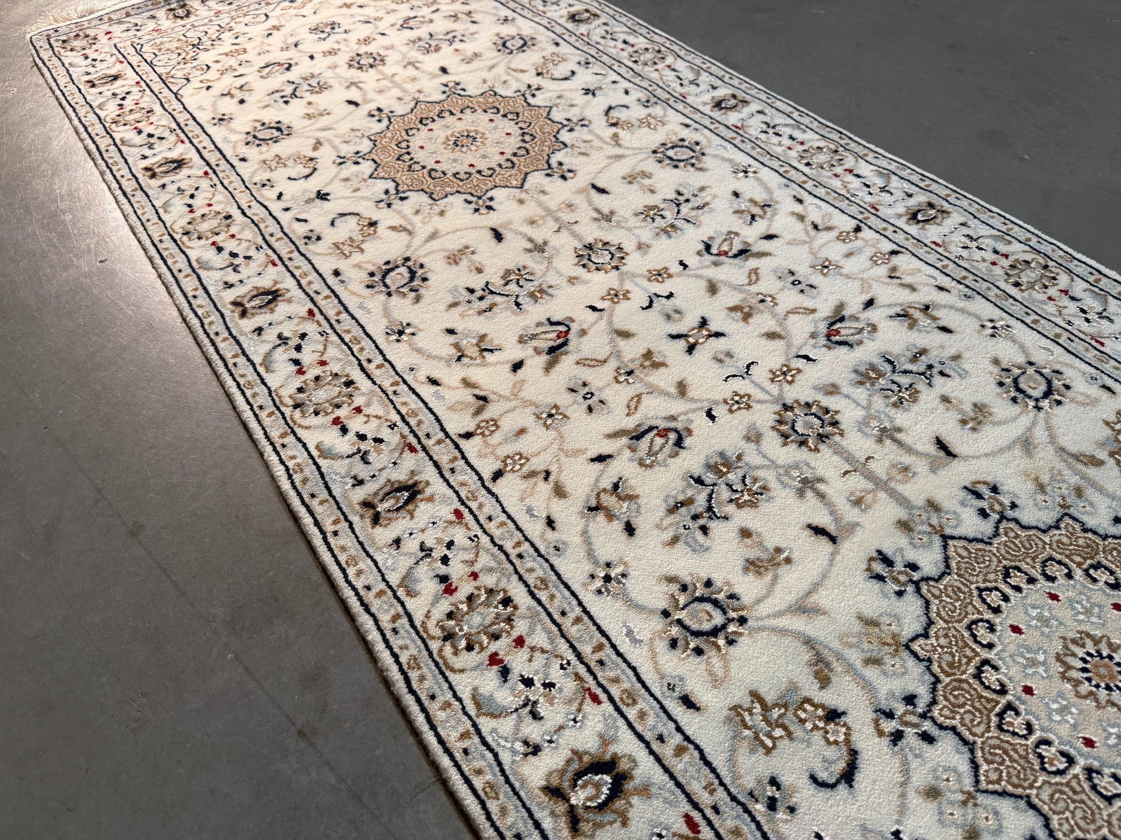 Fine Silk and wool Runner 2.8x8 - 5