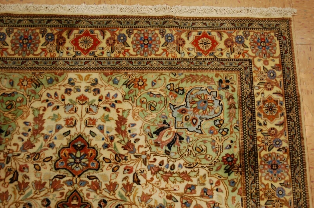 PERSIAN TABRIZ RUG 5x6.2 - 5
