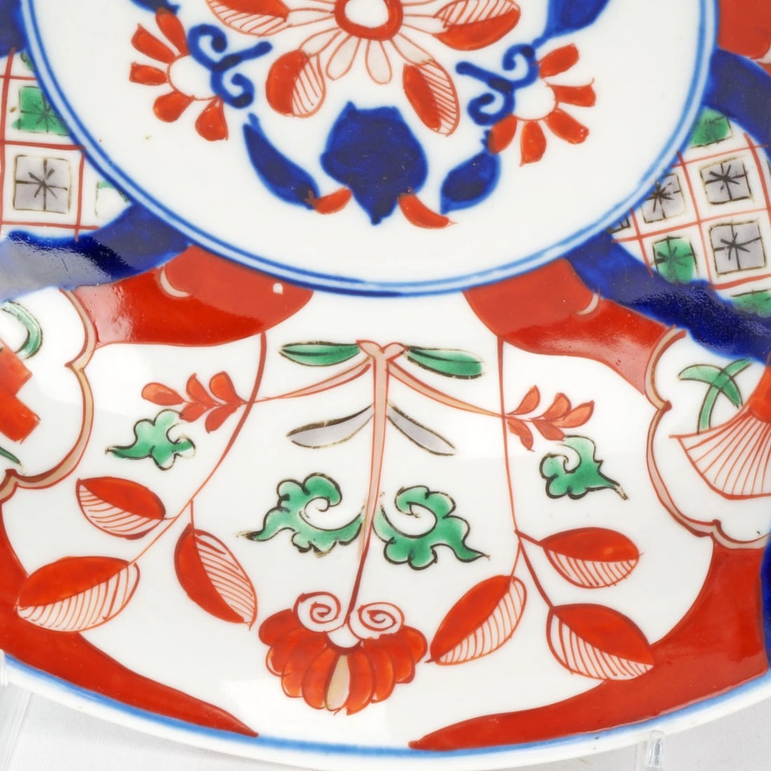 Large Japanese Imari Bowl c 1900 - 9