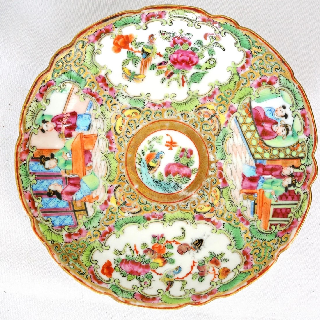1850s Chinese Rose Mandarin Porcelain Dish: Title:1850s Chinese Rose Mandarin Porcelain Dish Size:5 1/2 in (14.0 cm) diameter x 1 1/16 in (2.7 cm) deep. Description: Reserve: $120.00 Shipping: Domestic: Flat-rate of $17.64 to anywhere within