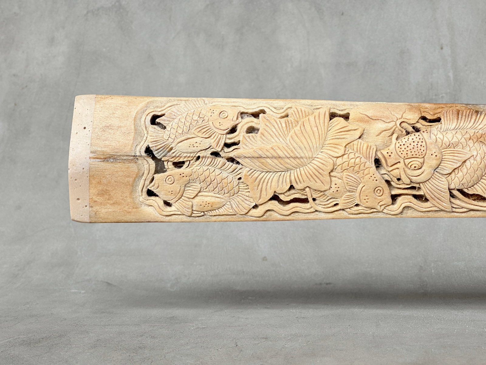 Wonderful large carved swordfish tusk - Japanese koi motif - 6