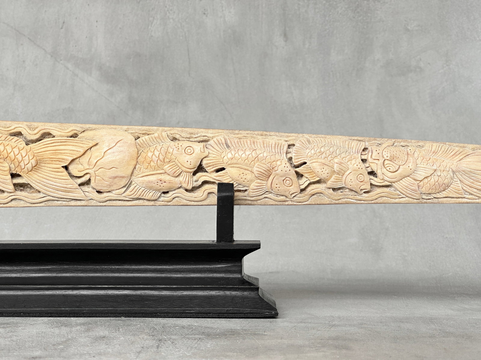 Wonderful large carved swordfish tusk - Japanese koi motif - 9