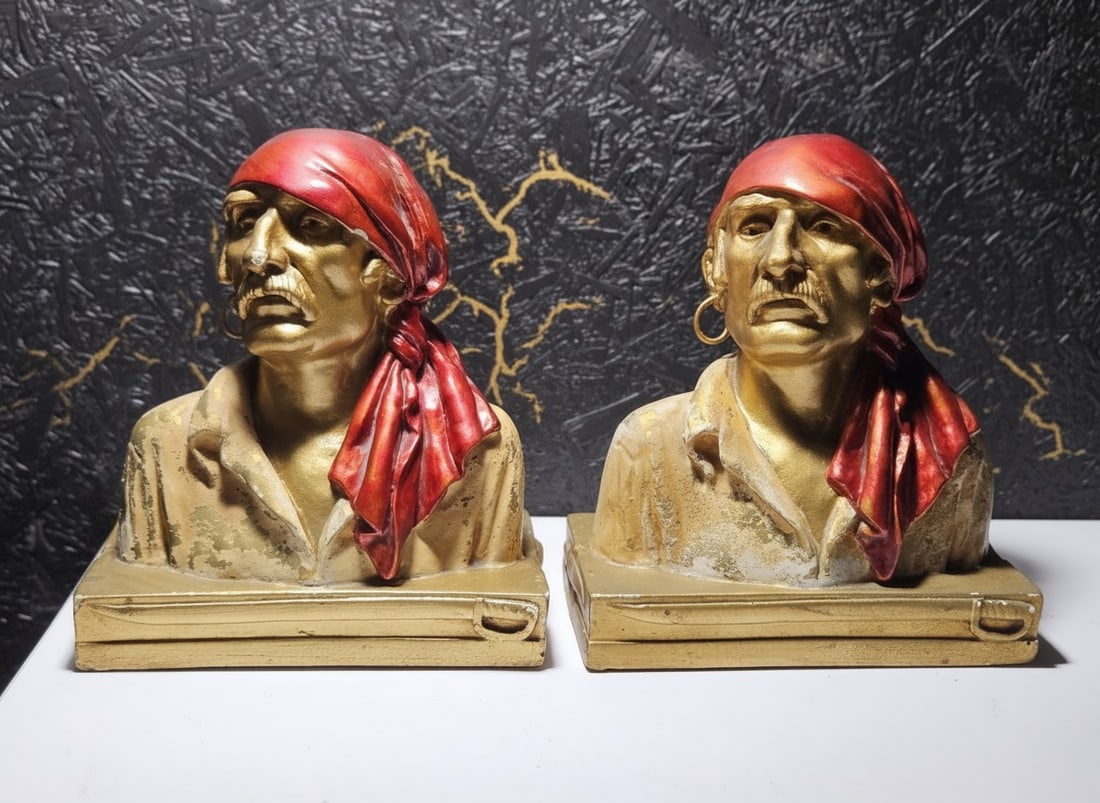 Vintage Chalkware Pirate Bookends Sculpted by Paul Herzel Nautical Decor - 2