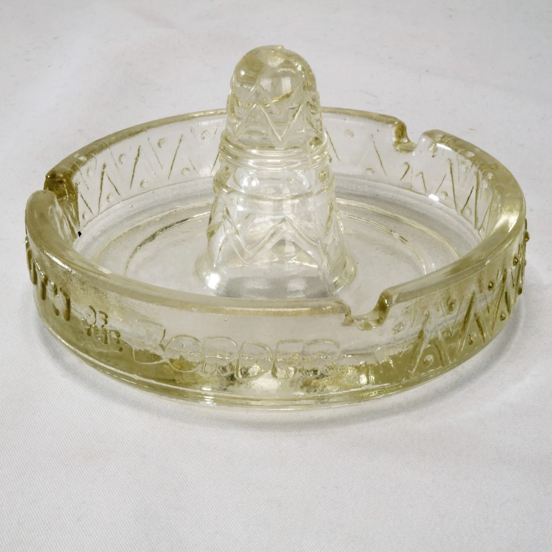 Vintage Glass Sombrero Ashtray - 3